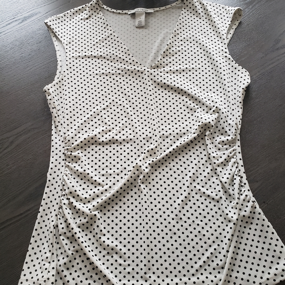 White House Black Market sleeveless top